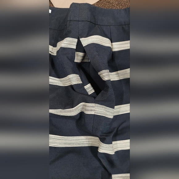 Ann Taylor Loft Striped A-Line Mini Skirt Size 6 - Picture 8 of 14